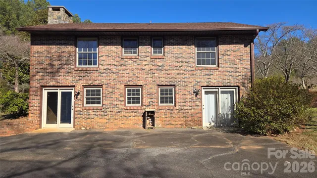 $1,000,000 | 591 Landrum Road, Tryon, NC 28782