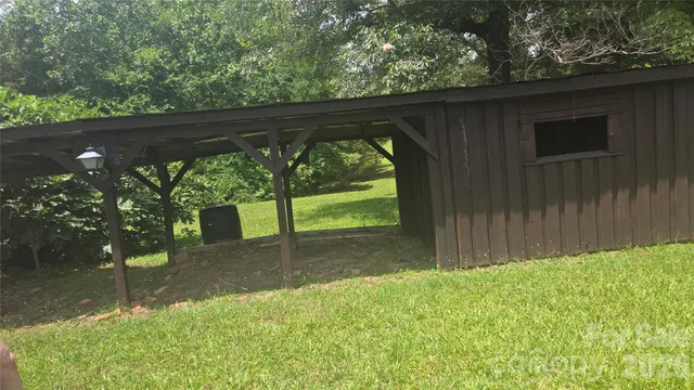 $1,000,000 | 591 Landrum Road, Tryon, NC 28782