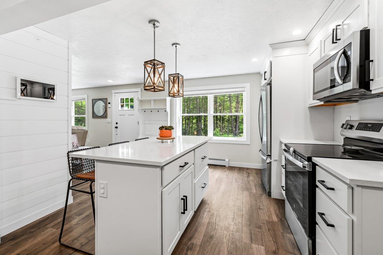 163 Nottingham Road Deerfield, NH 03037 - Photo 4 of 30