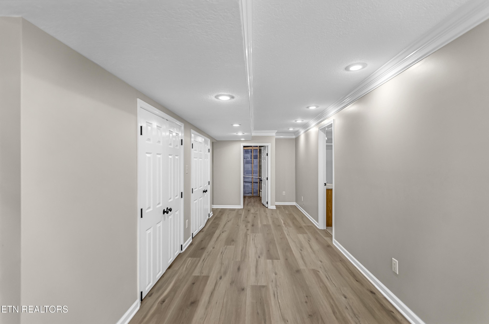 117 Mayview Drive Powell, TN 37849 - Photo 36 of 56 a view of a hallway with wooden floor