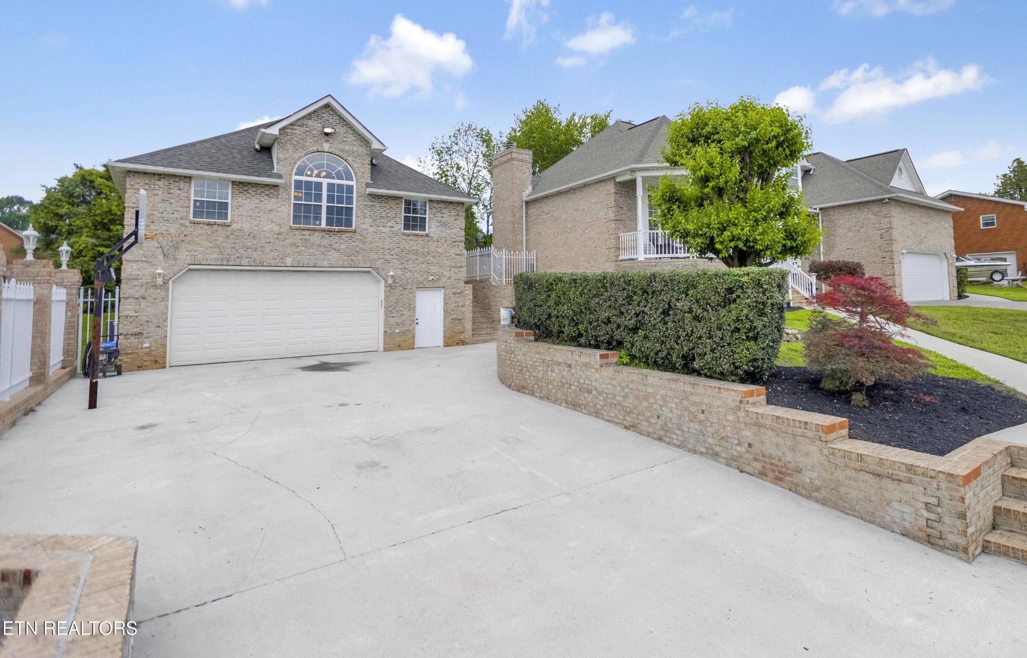 117 Mayview Drive Powell, TN 37849 - Photo 54 of 56 front view of a house with a street
