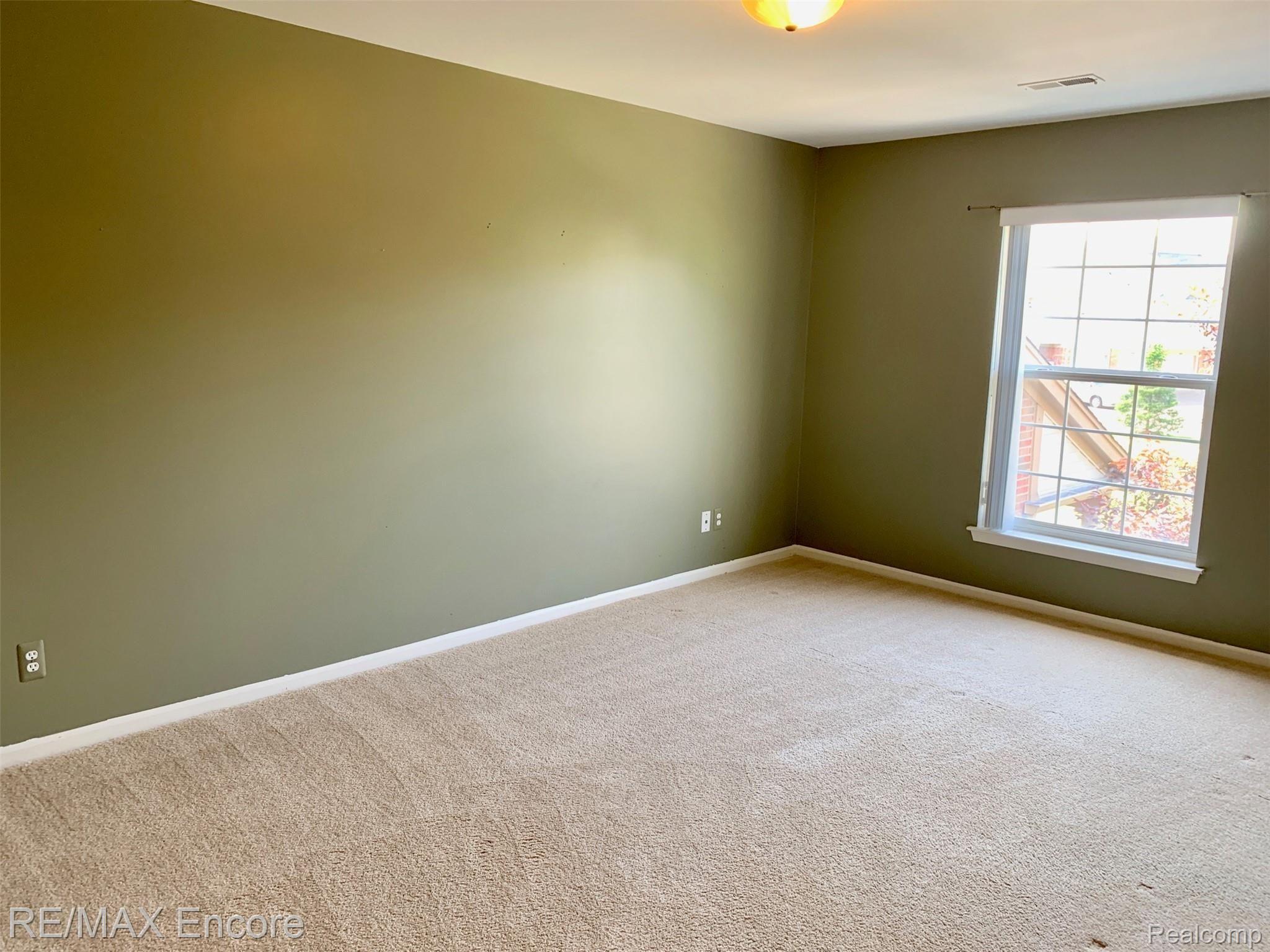 3522 Tremonte Circle Rochester, MI 48306 - Photo 19 of 31 2nd Bedroom