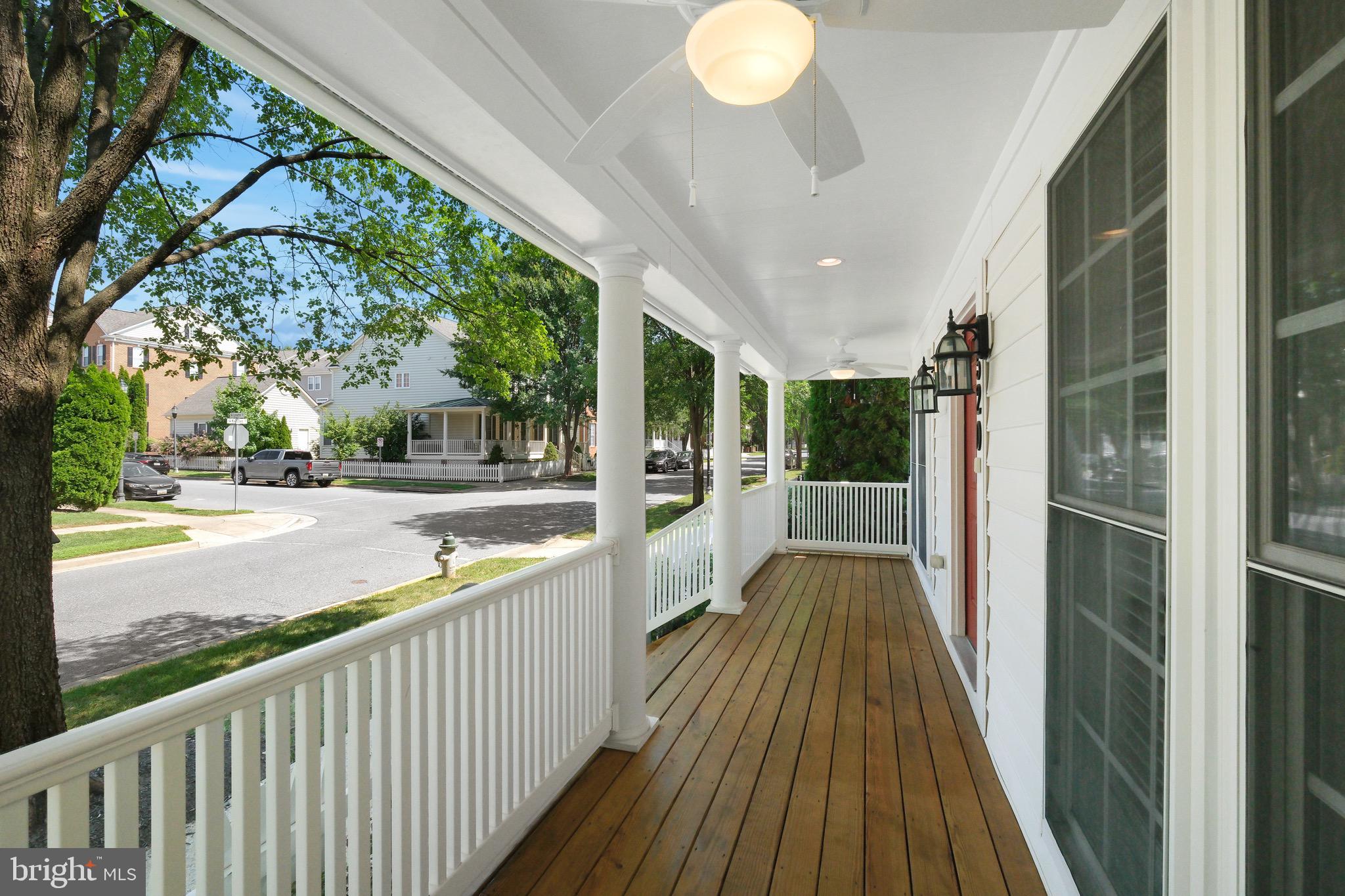 520 Kersten Street Gaithersburg, MD 20878 - Photo 4 of 63 a view of a balcony