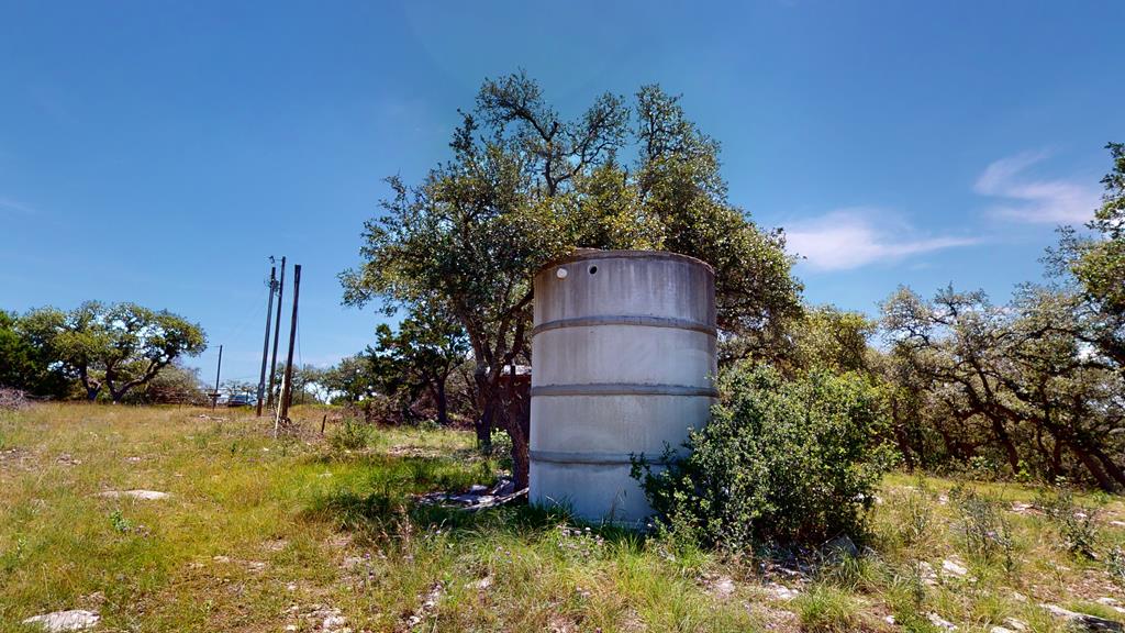 100 Joe W Road Fredericksburg, TX 78624 - Photo 23 of 25 Gallery Image 23