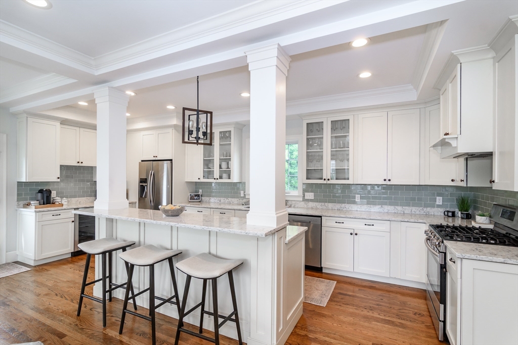 43 Hall Street, Unit 1 Waltham, MA 02453 - Photo 2 of 30
