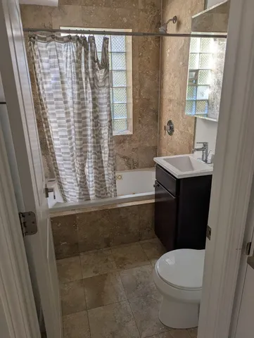 $129,900 | 6508 North Richmond Street, Unit 1D, Chicago, IL 60645