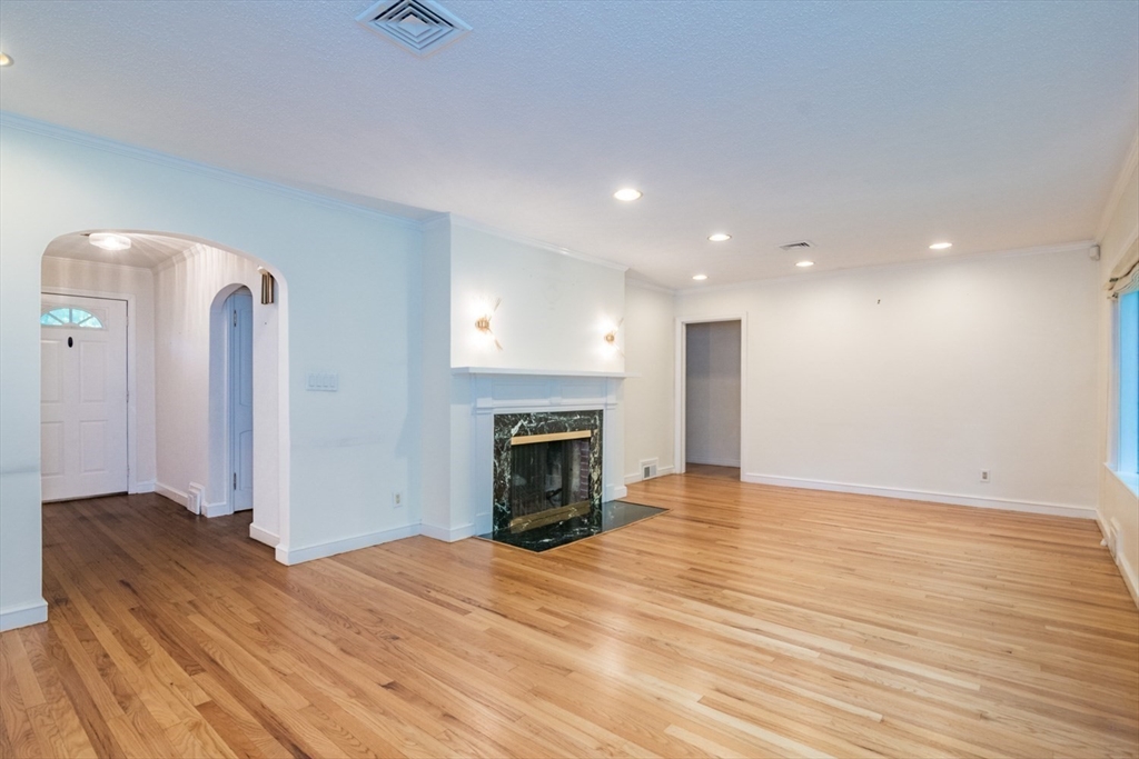 97 Overlook Drive Springfield, MA 01118 - Photo 12 of 23