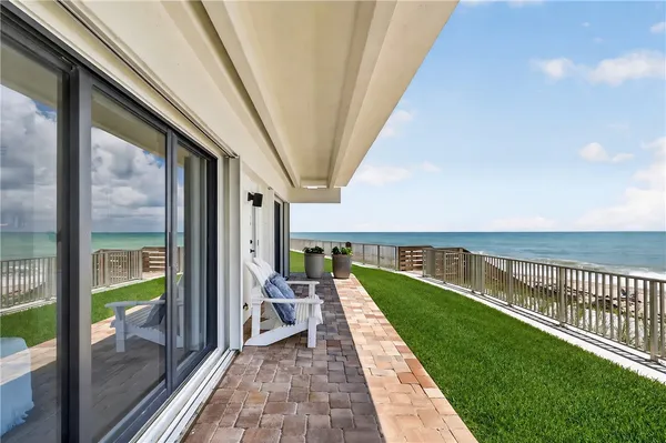 $650,000 | 4400 Florida A1A, Unit 2, Vero Beach, FL 32963