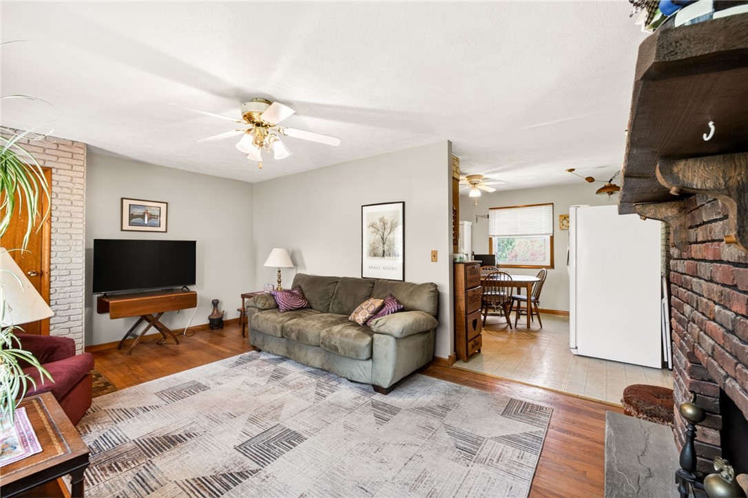 6214 Oakridge Road Owasco, NY 13021 - Photo 6 of 29 Living Room