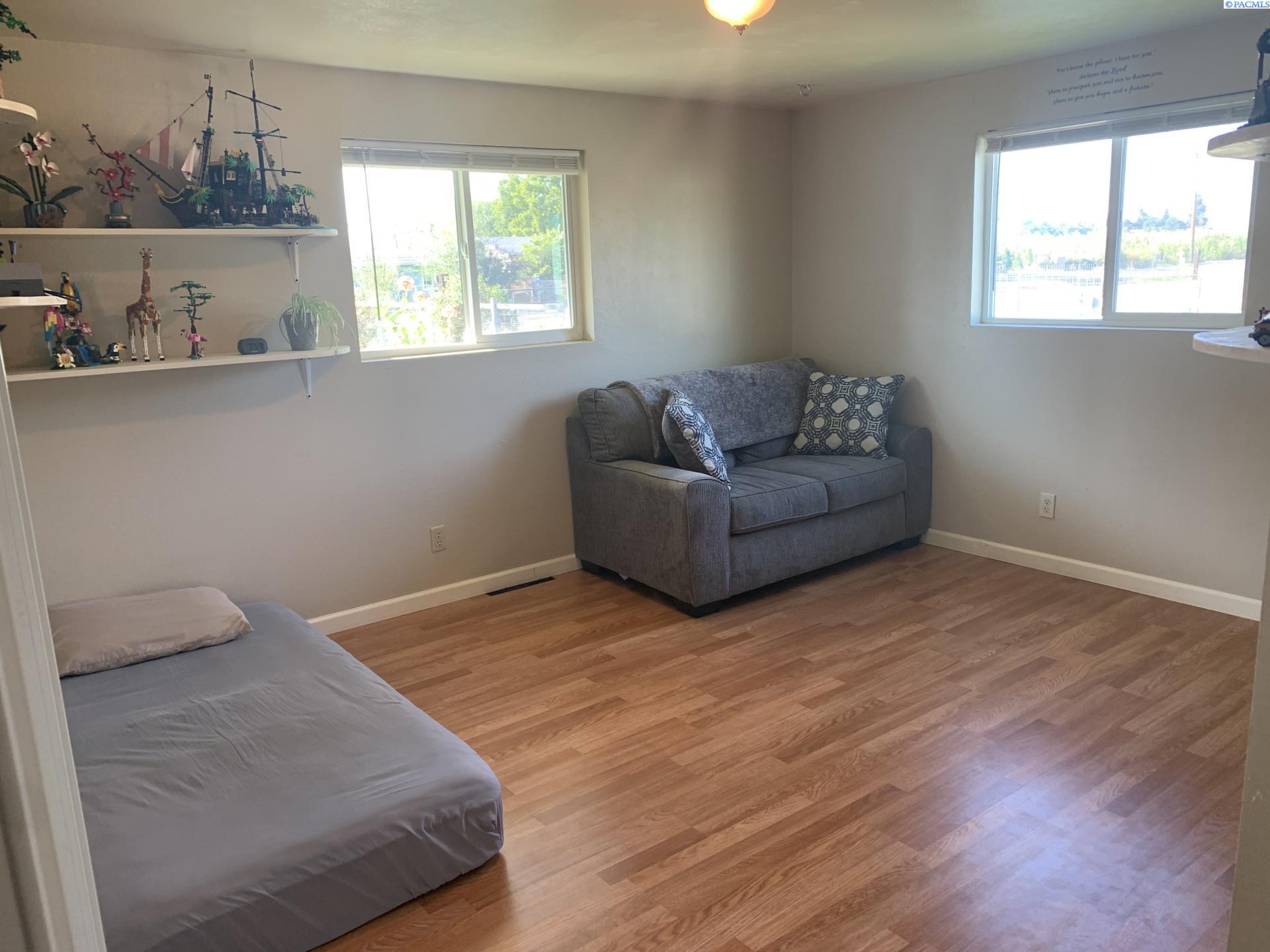 111 Hornby Road Grandview, WA 98930 - Photo 15 of 35 Gallery Image 15