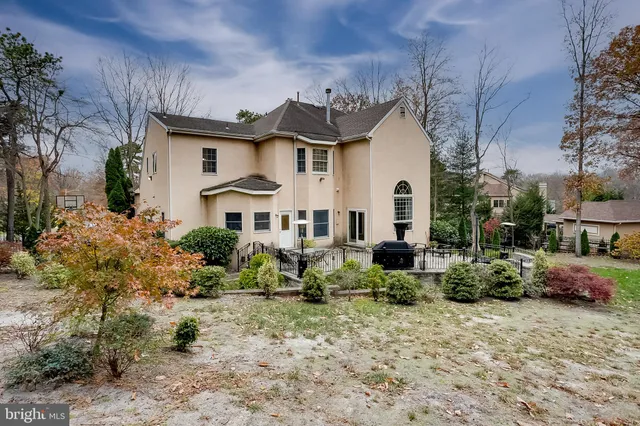 $899,900 | 6 Oak Ridge Drive, Voorhees, NJ 08043