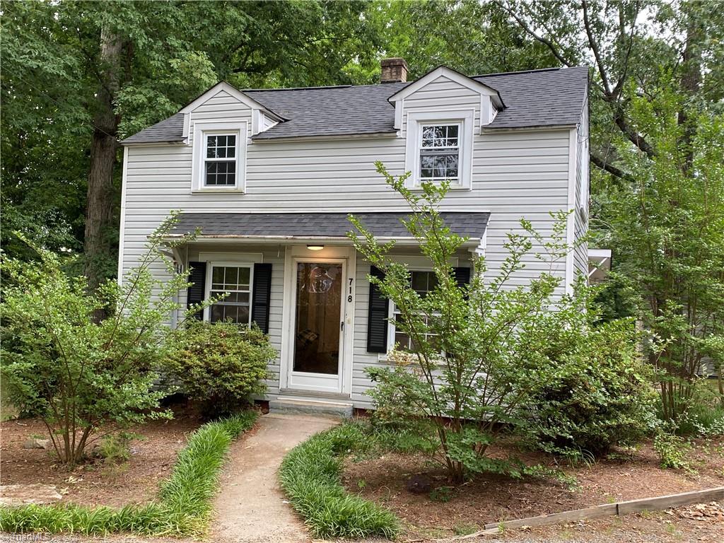 718 Oakview Road High Point, NC 27265 - Photo 1 of 19
