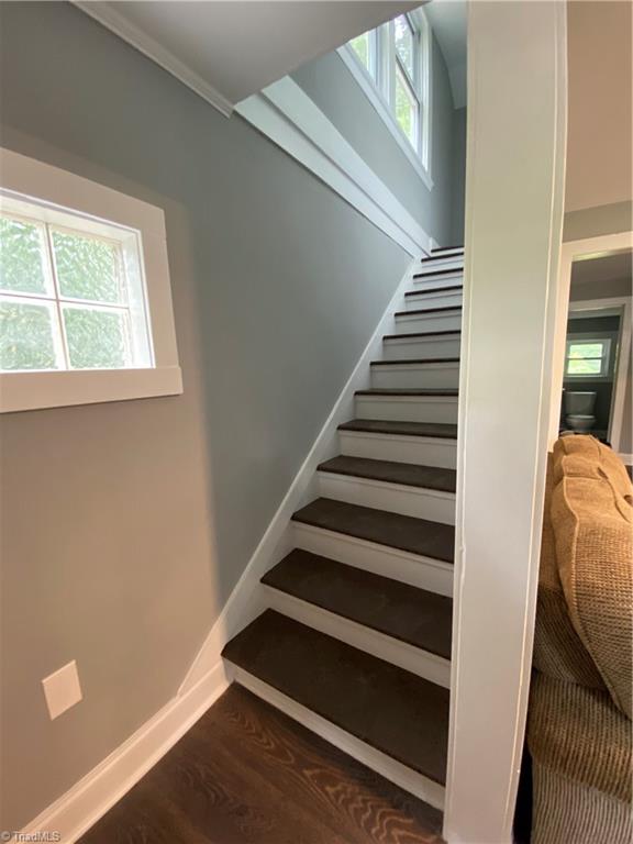 718 Oakview Road High Point, NC 27265 - Photo 13 of 19