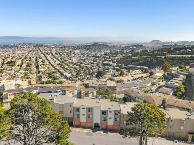 $680,000 | 20 Parkridge Drive, Unit 4, San Francisco, CA 94131