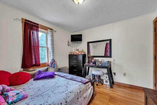 $349,000 | 724 South Windsor Street, Royalton, VT 05068