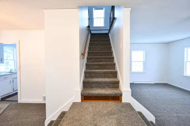 $249,900 | 212 West 3rd Street, Zumbrota, MN 55992