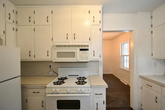 $249,900 | 212 West 3rd Street, Zumbrota, MN 55992