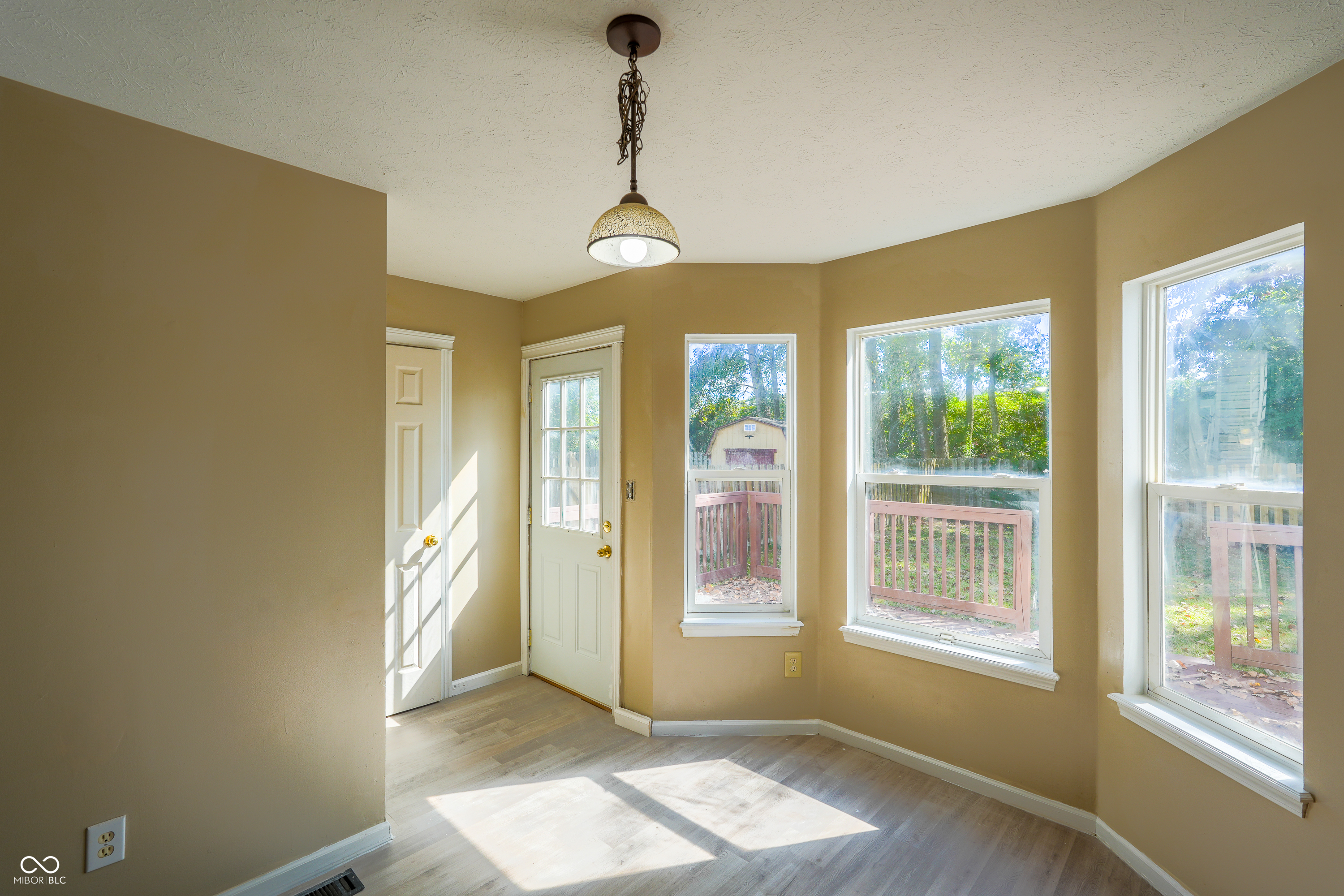 5503 Forest Ridge Court Indianapolis, IN 46203 - Photo 15 of 37 Gallery Image 15