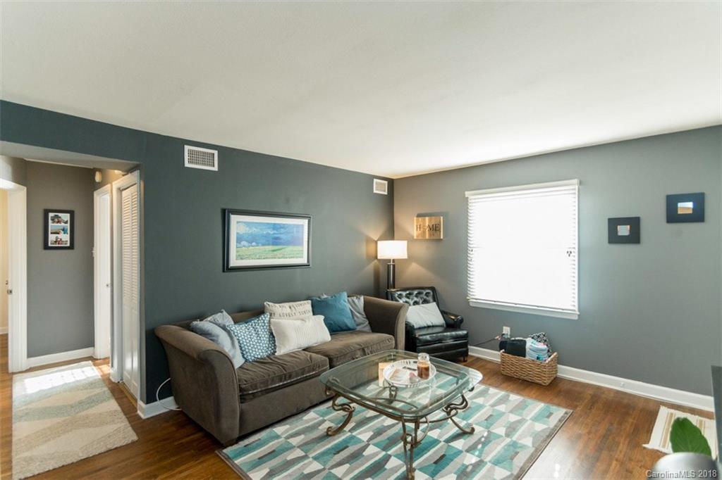 4317 Walker Road, Unit E Charlotte, NC 28211 - Photo 9 of 23