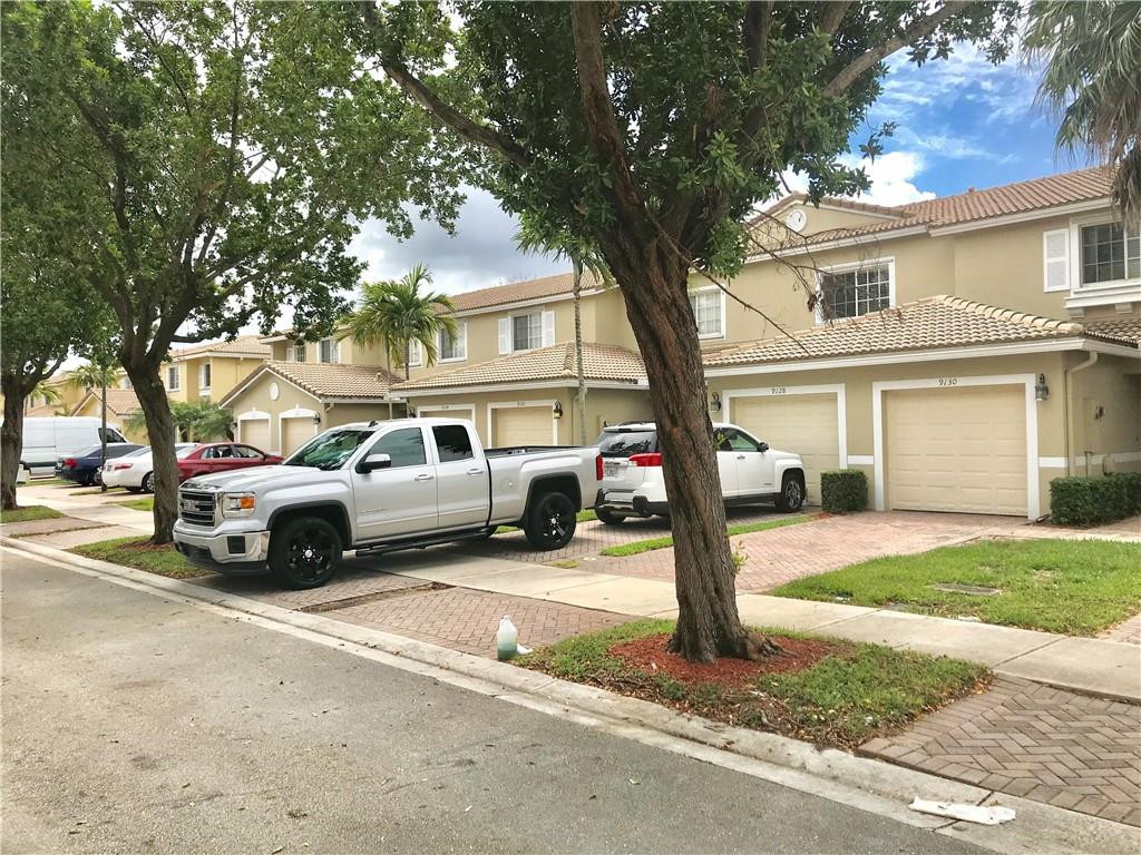 9130 Chambers Street, Unit 9130 Tamarac, FL 33321 - Photo 3 of 34 Photo 3