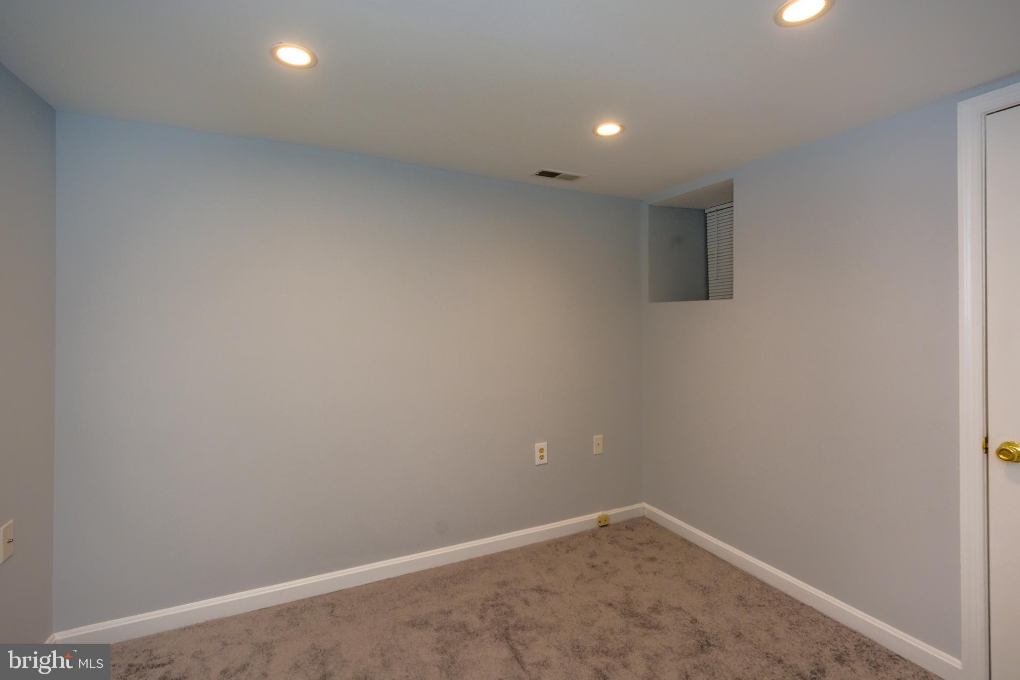 3620 Keswick Road Baltimore, MD 21211 - Photo 26 of 39 Office/Den basement level Unit 1