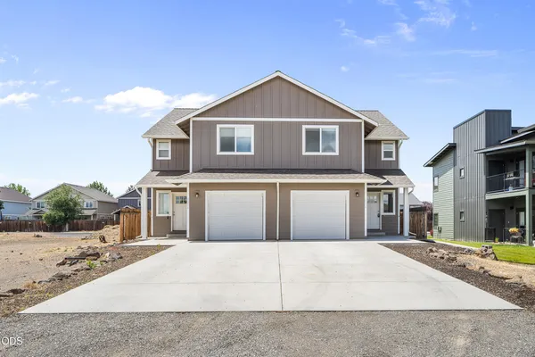 $730,000 | 1214 Southwest 27th Street, Redmond, OR 97756