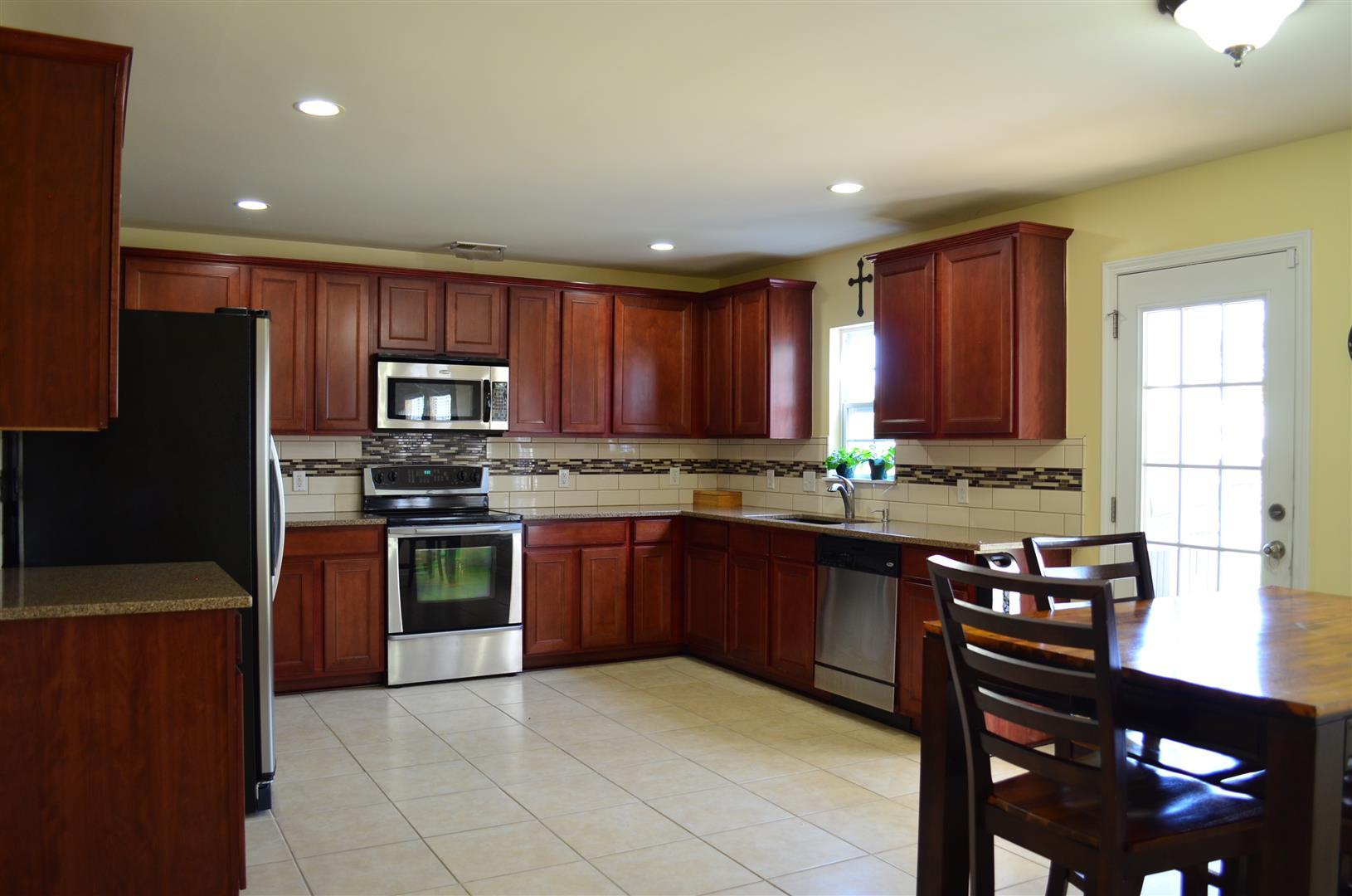 156 Decatur Drive Summerville, SC 29486 - Photo 7 of 25 James Johnson - 7