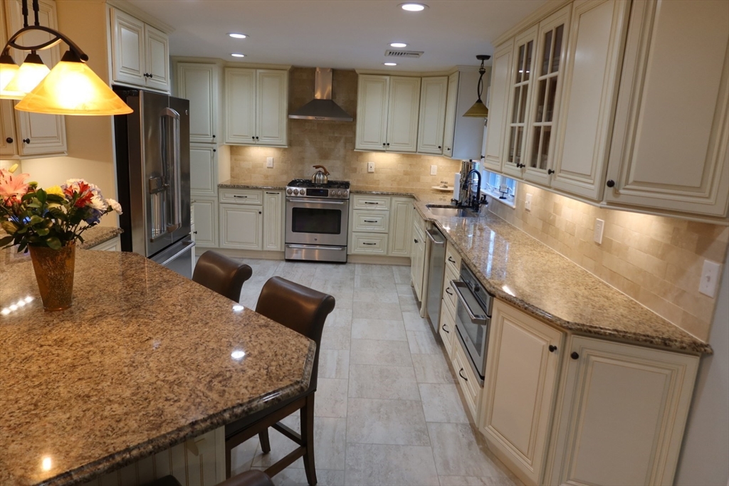 6 Talbot Road Andover, MA 01810 - Photo 6 of 21 Gallery Image 6