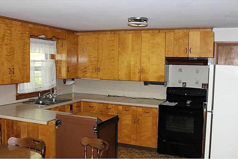 6 White Rock Road Coventry, RI 02816 - Photo 4 of 8