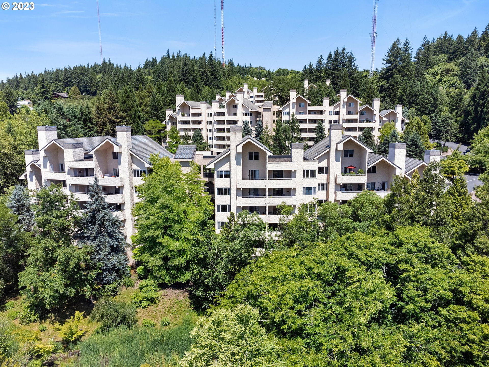 6665 West Burnside Road, Unit 424 Portland, OR 97225 - Photo 1 of 35 Gallery Image 1