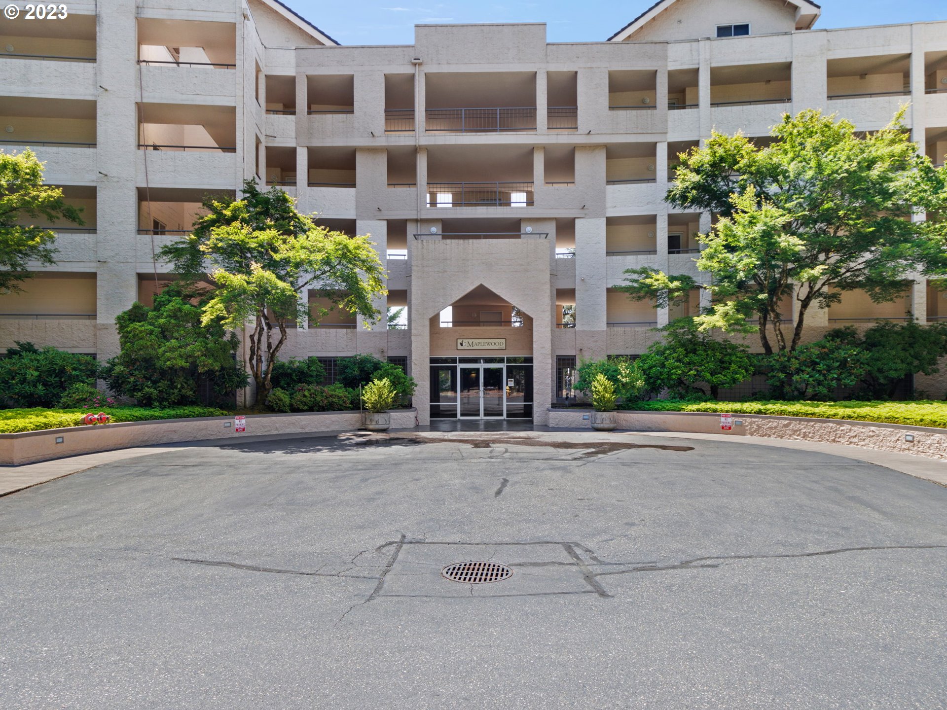 6665 West Burnside Road, Unit 424 Portland, OR 97225 - Photo 3 of 35 Exterior