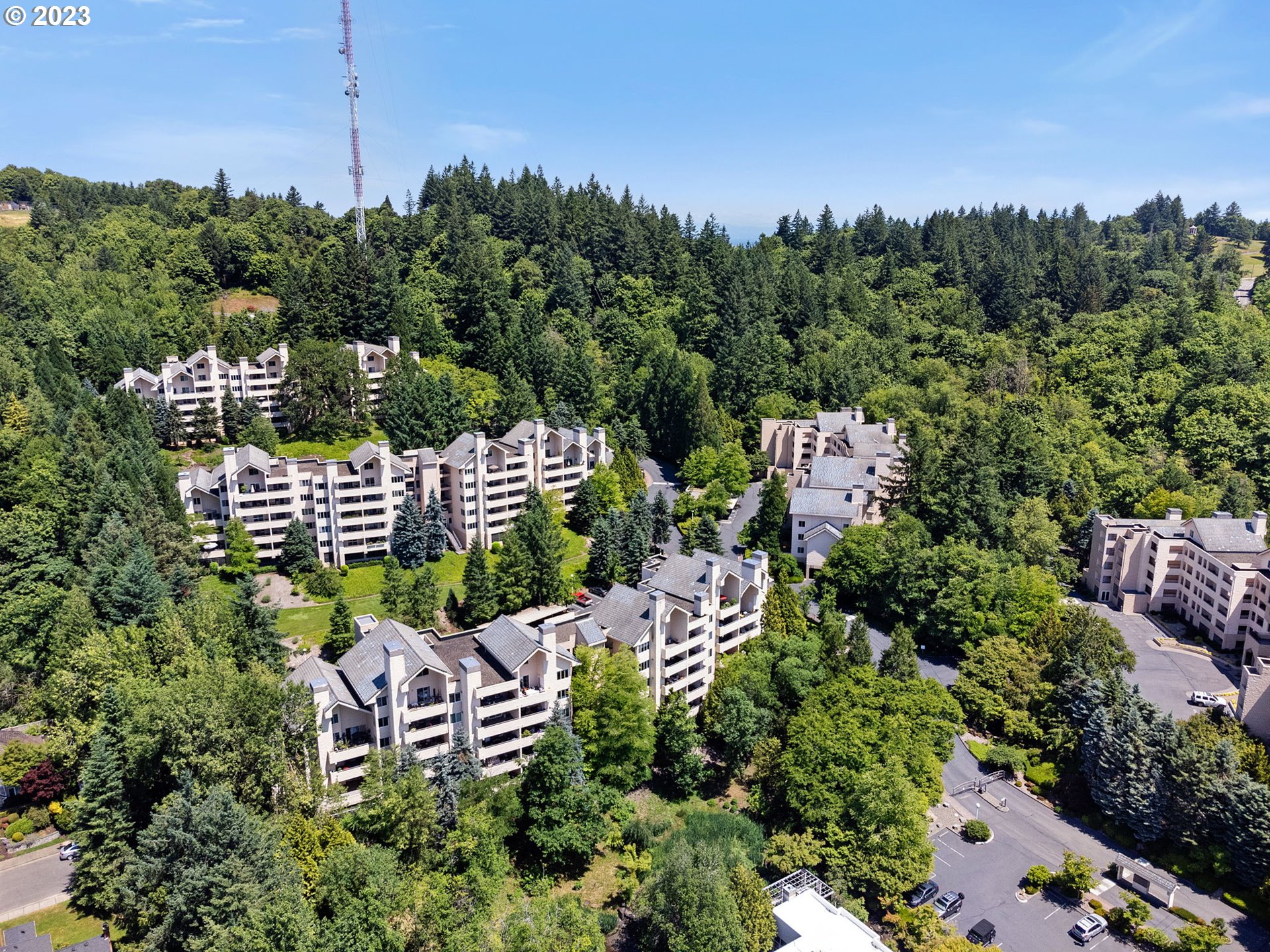 6665 West Burnside Road, Unit 424 Portland, OR 97225 - Photo 31 of 35 Drone View/UAV