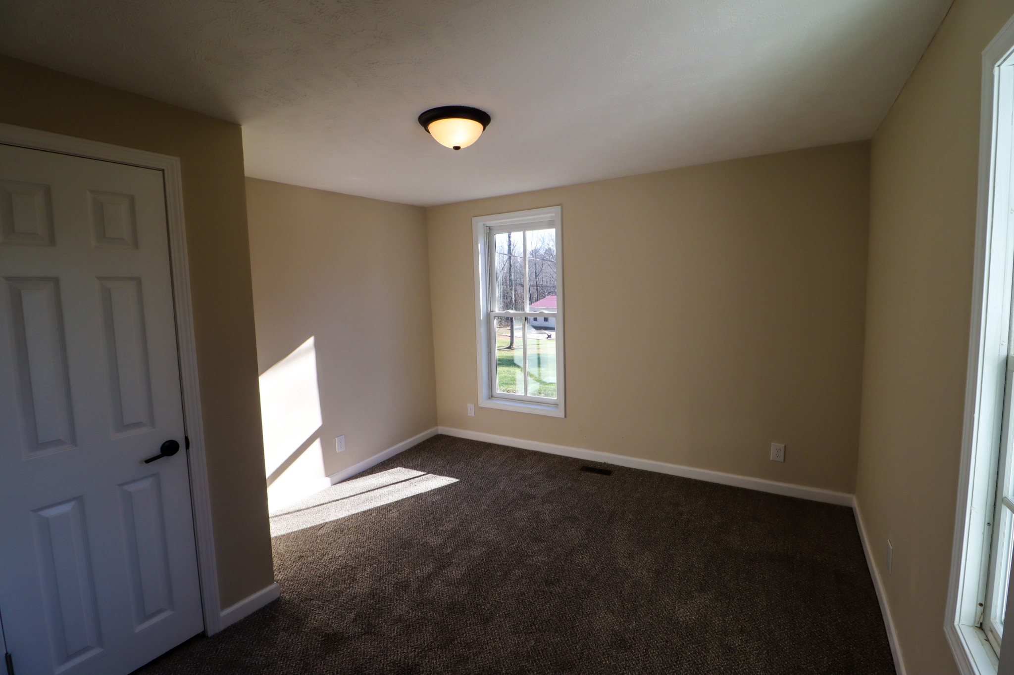 275 Telegraph Street Tennessee Ridge, TN 37178 - Photo 22 of 24 a view of an empty room and window