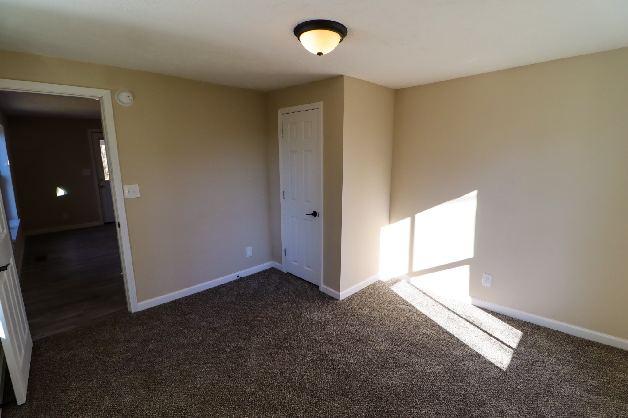 275 Telegraph Street Tennessee Ridge, TN 37178 - Photo 23 of 24 an empty room with windows