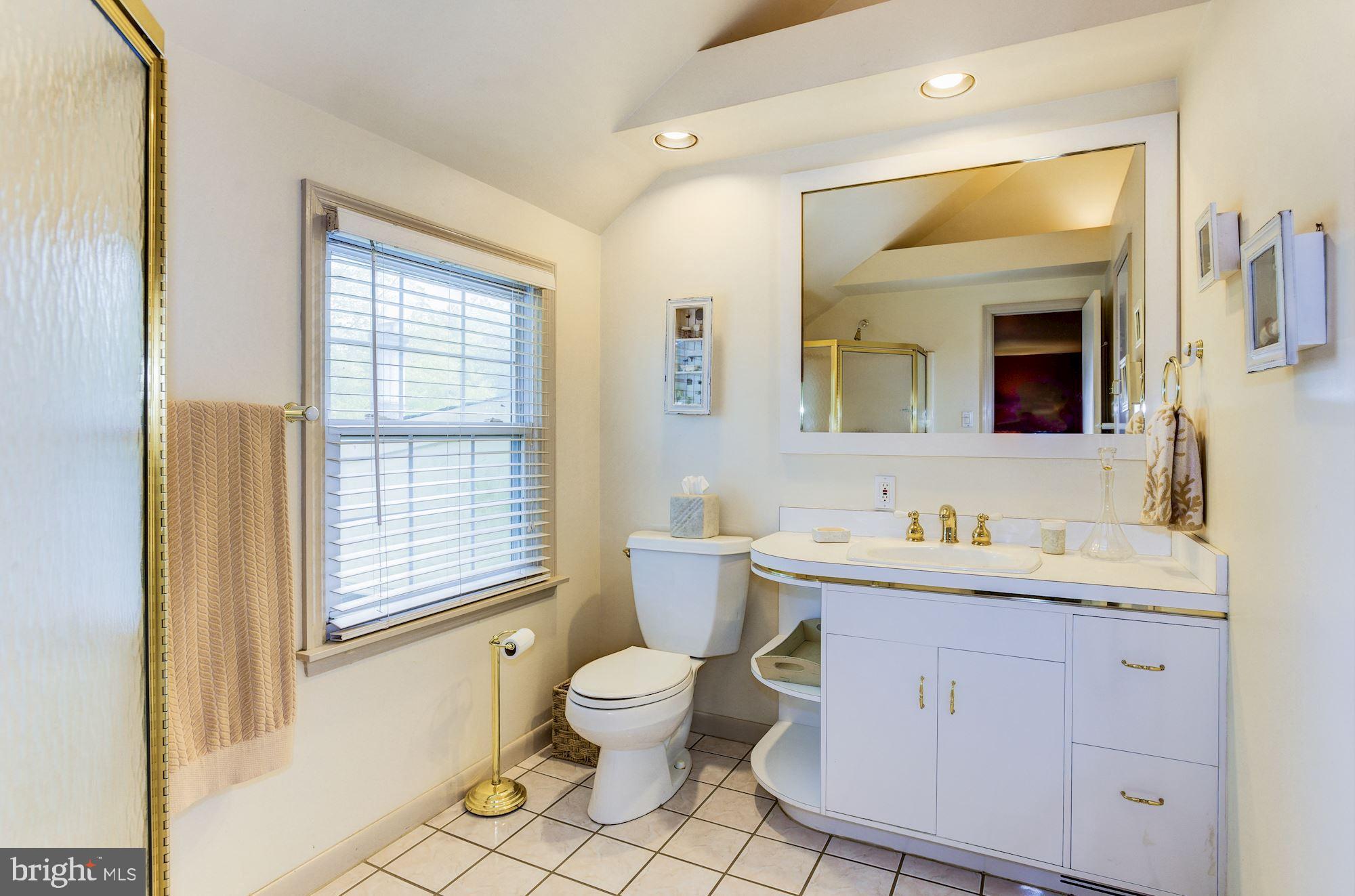 550 Covered Bridge Road Cherry Hill, NJ 08034 - Photo 23 of 40
