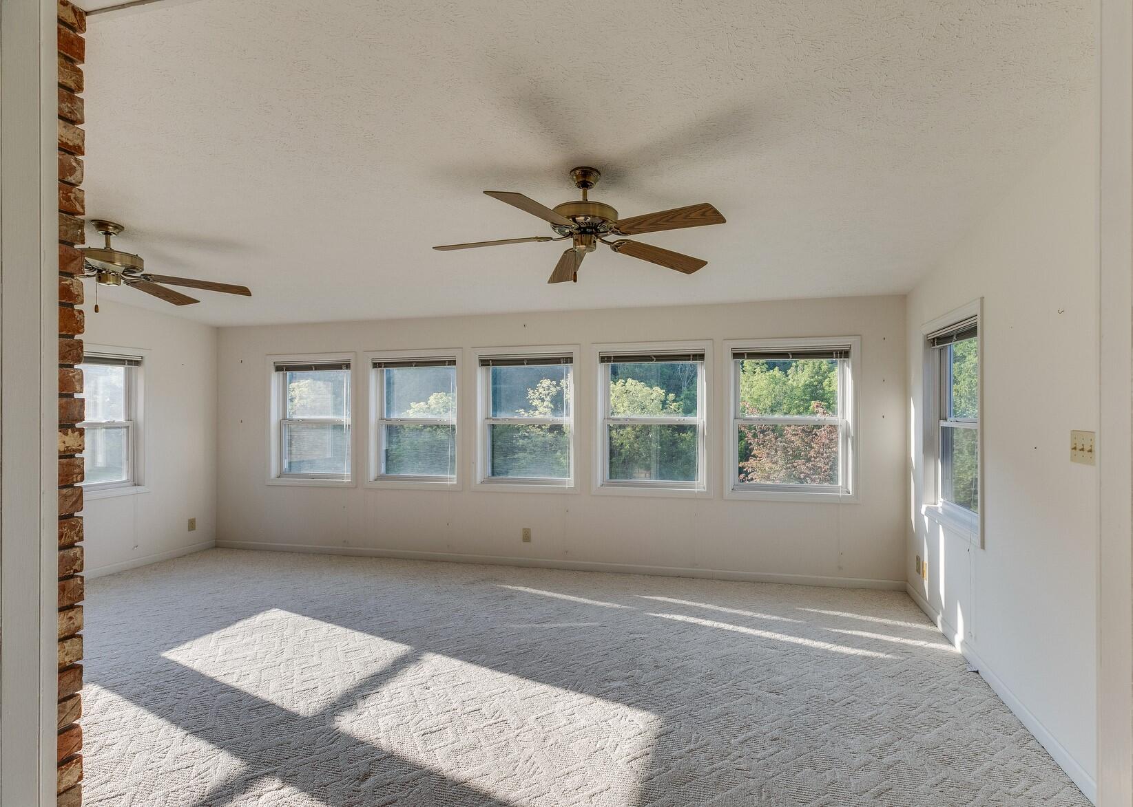 761 Harbor Springs Road Kingsport, TN 37664 - Photo 29 of 95 761 Harbor Springs pic 29