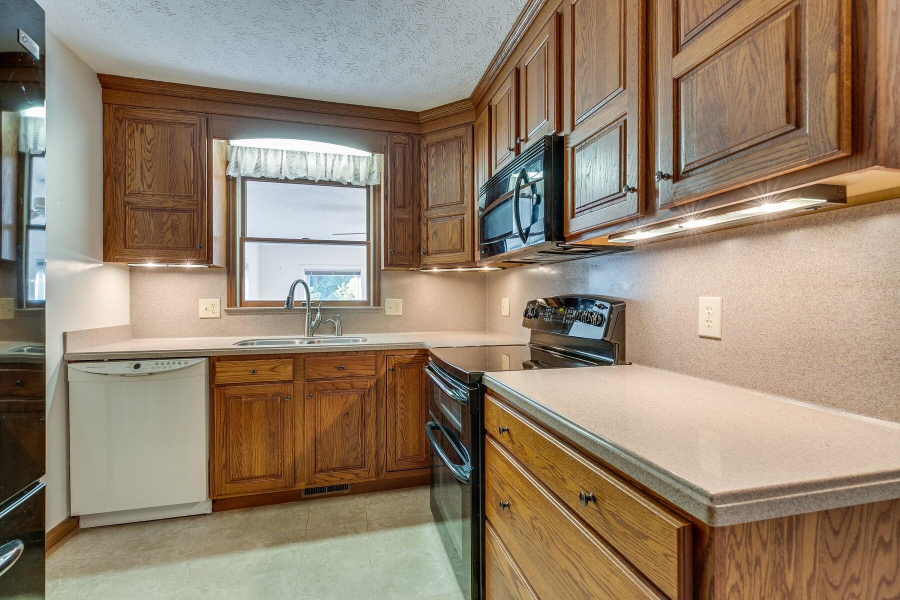 761 Harbor Springs Road Kingsport, TN 37664 - Photo 43 of 95 761 Harbor Springs pic 43