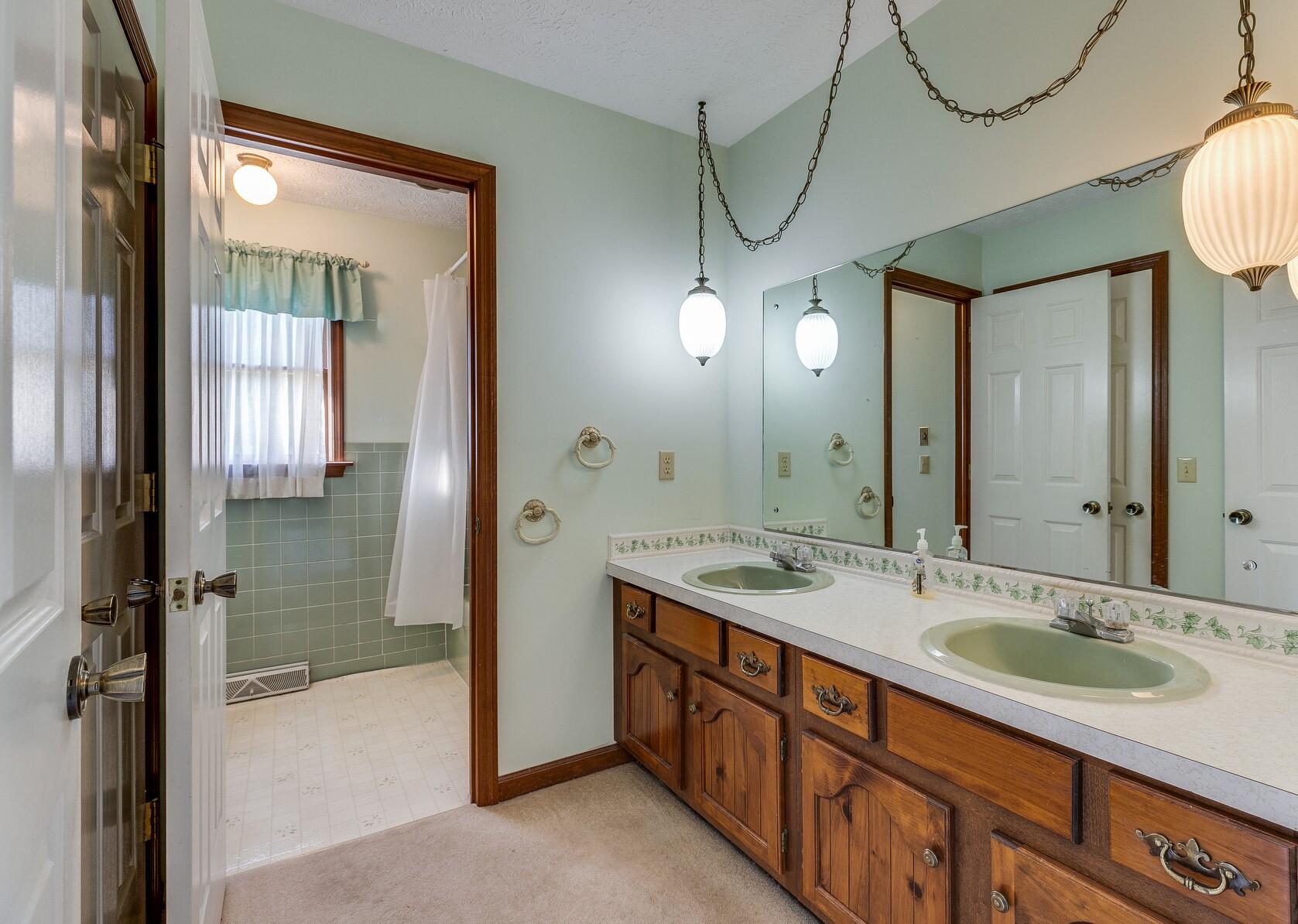761 Harbor Springs Road Kingsport, TN 37664 - Photo 46 of 95 761 Harbor Springs pic 46