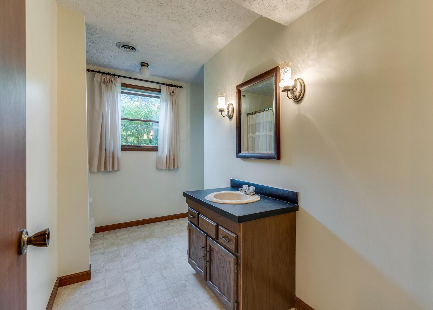 761 Harbor Springs Road Kingsport, TN 37664 - Photo 70 of 95 761 Harbor Springs pic 70