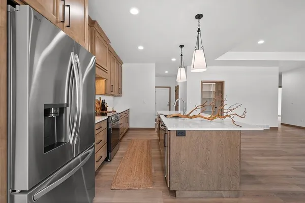 $544,000 | 4001 Antwerp Avenue, Unit 6, Howard, WI 54313