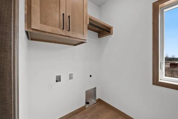 $544,000 | 4001 Antwerp Avenue, Unit 6, Howard, WI 54313