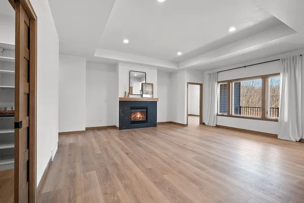 $544,000 | 4001 Antwerp Avenue, Unit 6, Howard, WI 54313