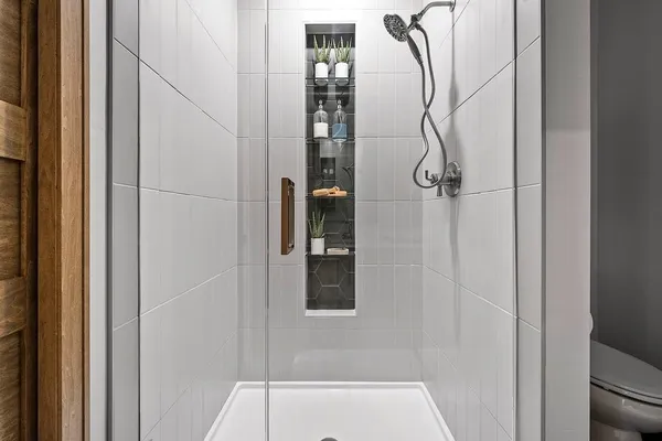 $544,000 | 4001 Antwerp Avenue, Unit 6, Howard, WI 54313