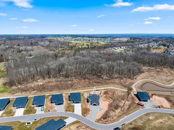 $544,000 | 4001 Antwerp Avenue, Unit 6, Howard, WI 54313