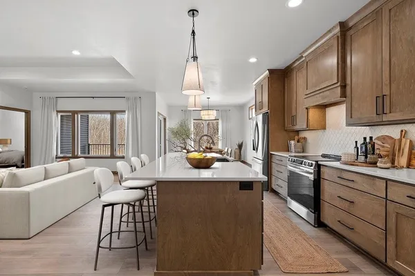 $544,000 | 4001 Antwerp Avenue, Unit 6, Howard, WI 54313