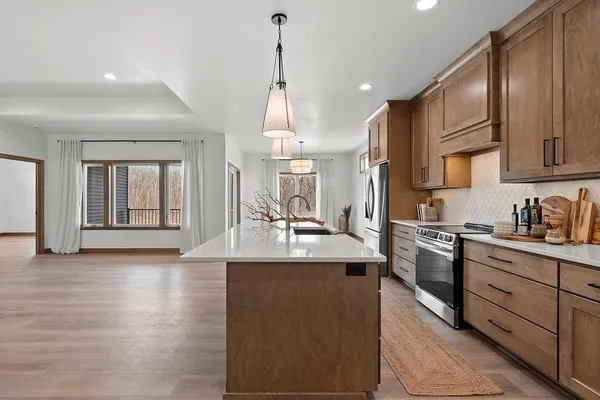 $544,000 | 4001 Antwerp Avenue, Unit 6, Howard, WI 54313