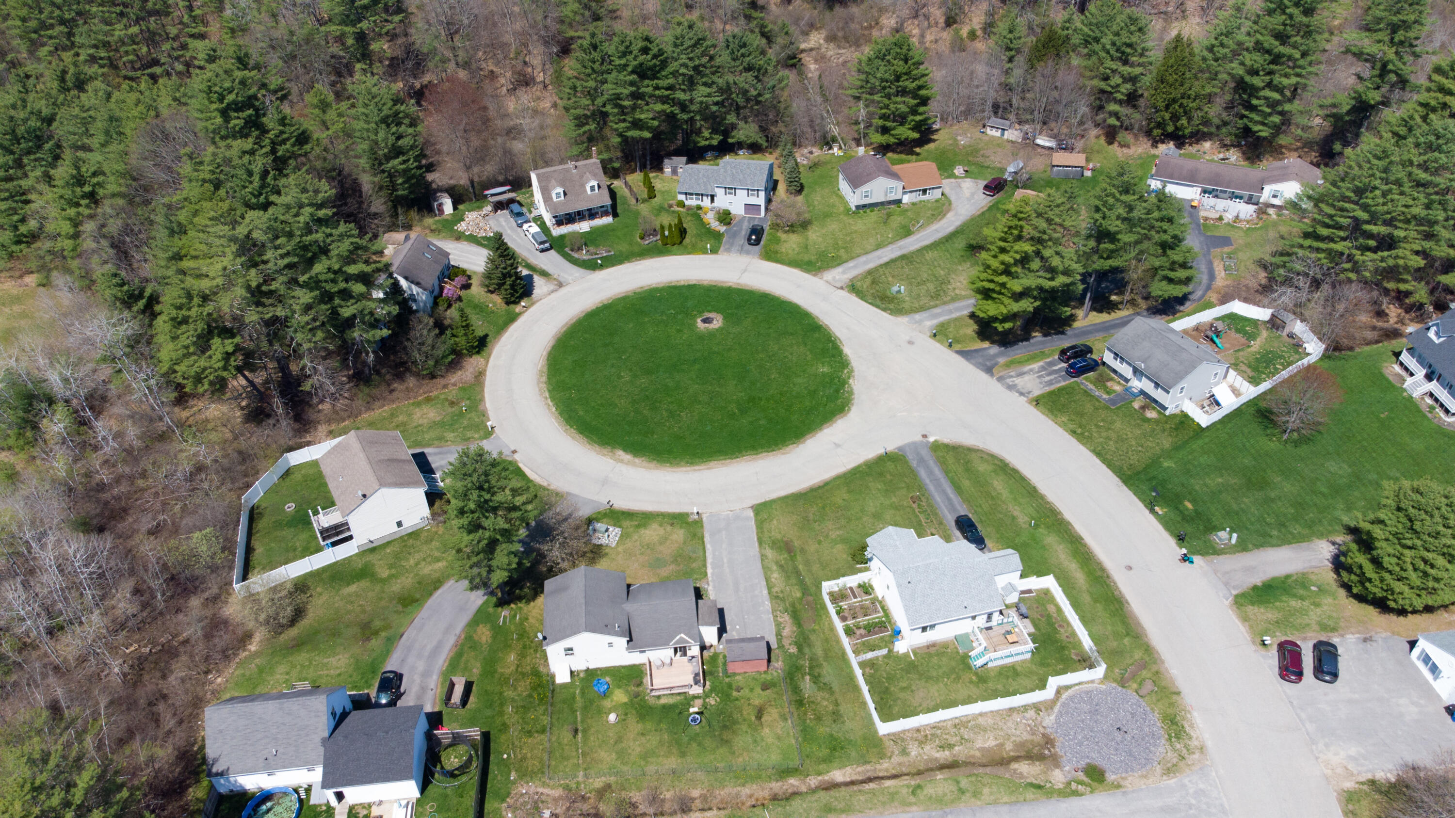 41 Hannah Drive Gorham, ME 04038 - Photo 4 of 31 DJI_0158