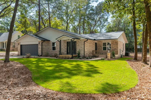 $549,500 | 105 Drew Court, Niceville, FL 32578