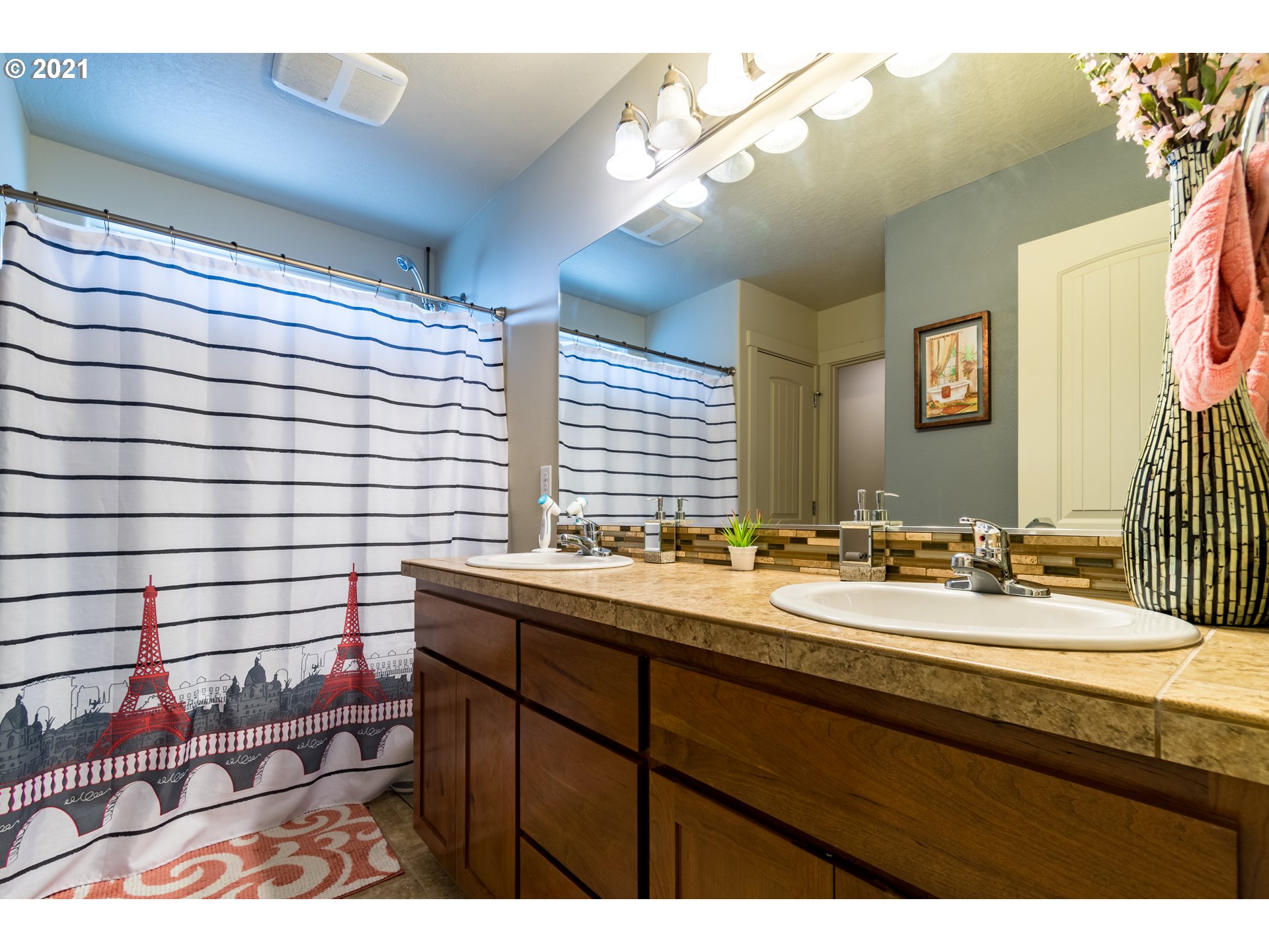 673 Raber Road Eugene, OR 97402 - Photo 12 of 22 Gallery Image 12