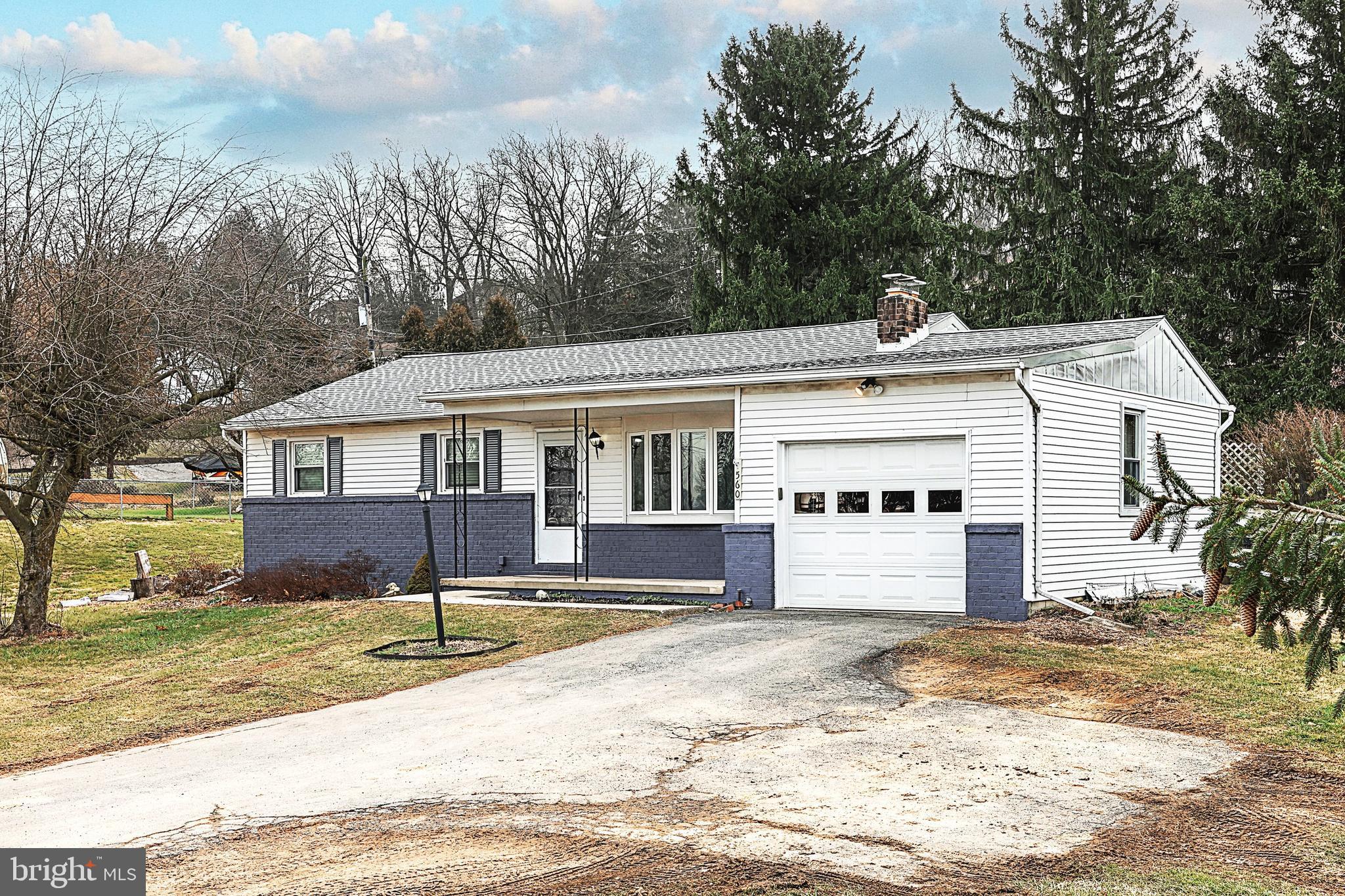 560 Mundis Mill Road York, PA 17406 - Photo 2 of 29 Gallery Image 2